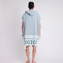 44260-7240-DT_PONCHO_UNISEX_01208.webp