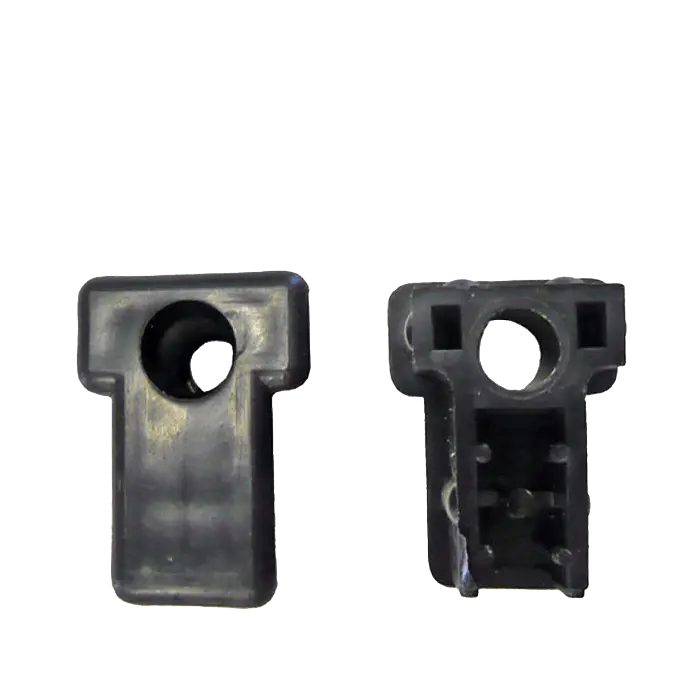 TAHE O'PEN SKIFF TILLER END PLUG 31697